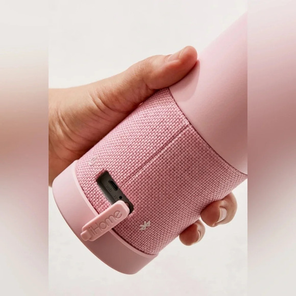Aquio Bluetooth Water Bottle Speaker iHome Pink - Picture 10 of 11